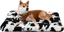 KINGROCK Fluffy Dog Crate Bed for Medium Dogs, Flat Plush Dog Bed, Calming Anti Anxiety Medium Dog Bed for Crate, Washable Soft Warm Dog Crate Mat with Non-Slip Bottom